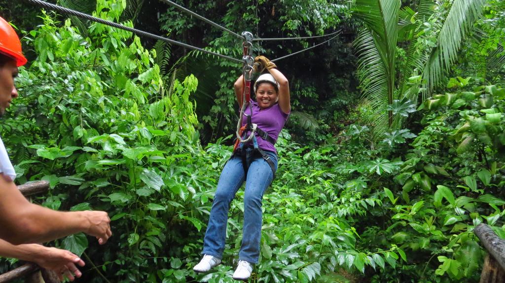 Banana Bank Lodge & Jungle Horseback Adventures Belmopan Buitenkant foto