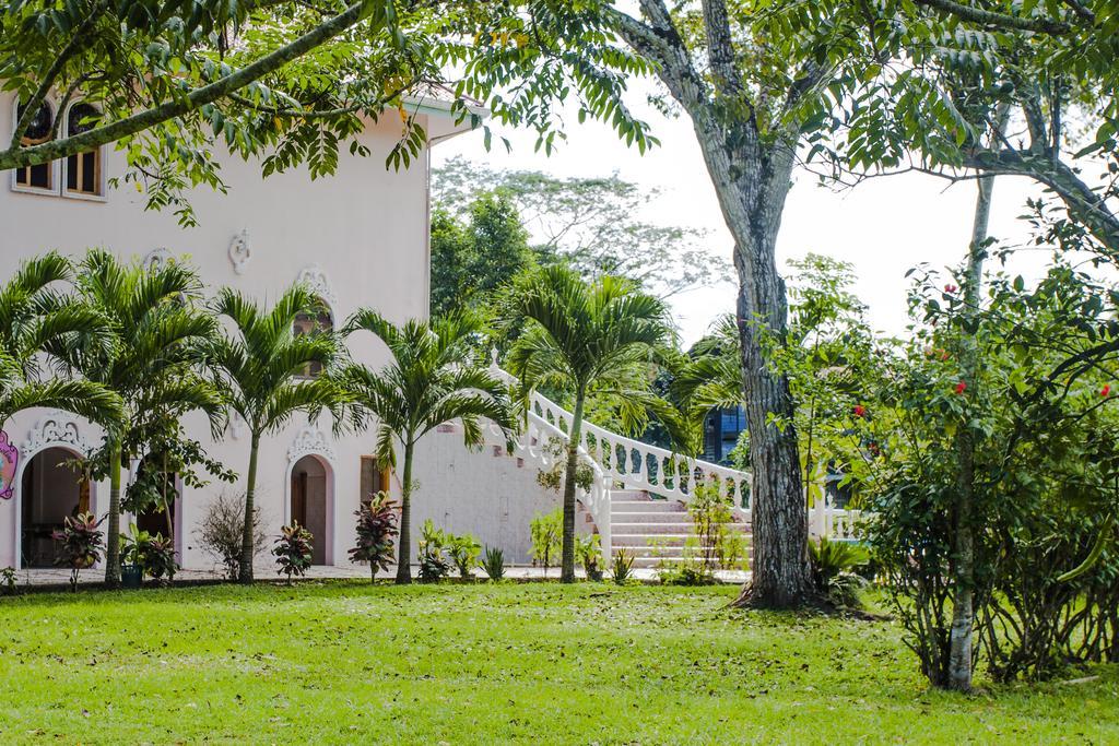 Banana Bank Lodge & Jungle Horseback Adventures Belmopan Buitenkant foto